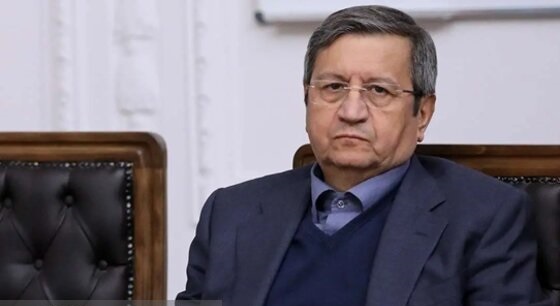 همتی: ۶۵۰ میلیون حساب بانکی را به ۳۰۰ میلیون میرسانیم